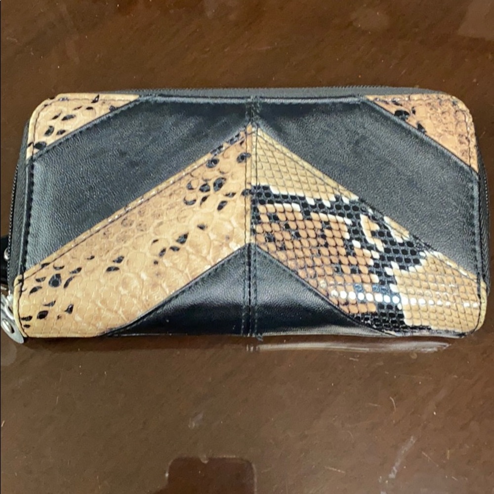 Wallet with snake skin pattern